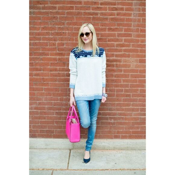 Vinyard Vines Fair Isle Whale Sweater Wool Blend‎ Crew Neck White /Blue XS - Picture 3 of 11